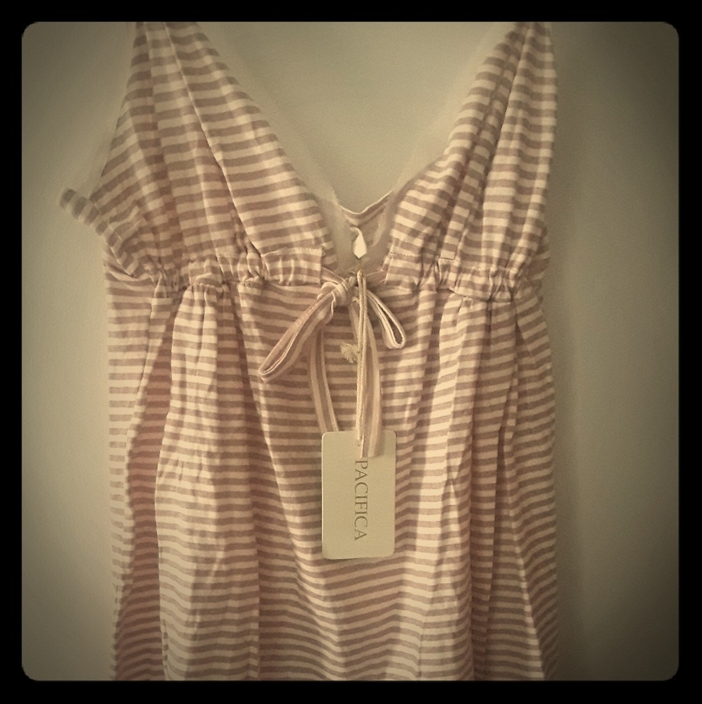 Pacific Sleep top